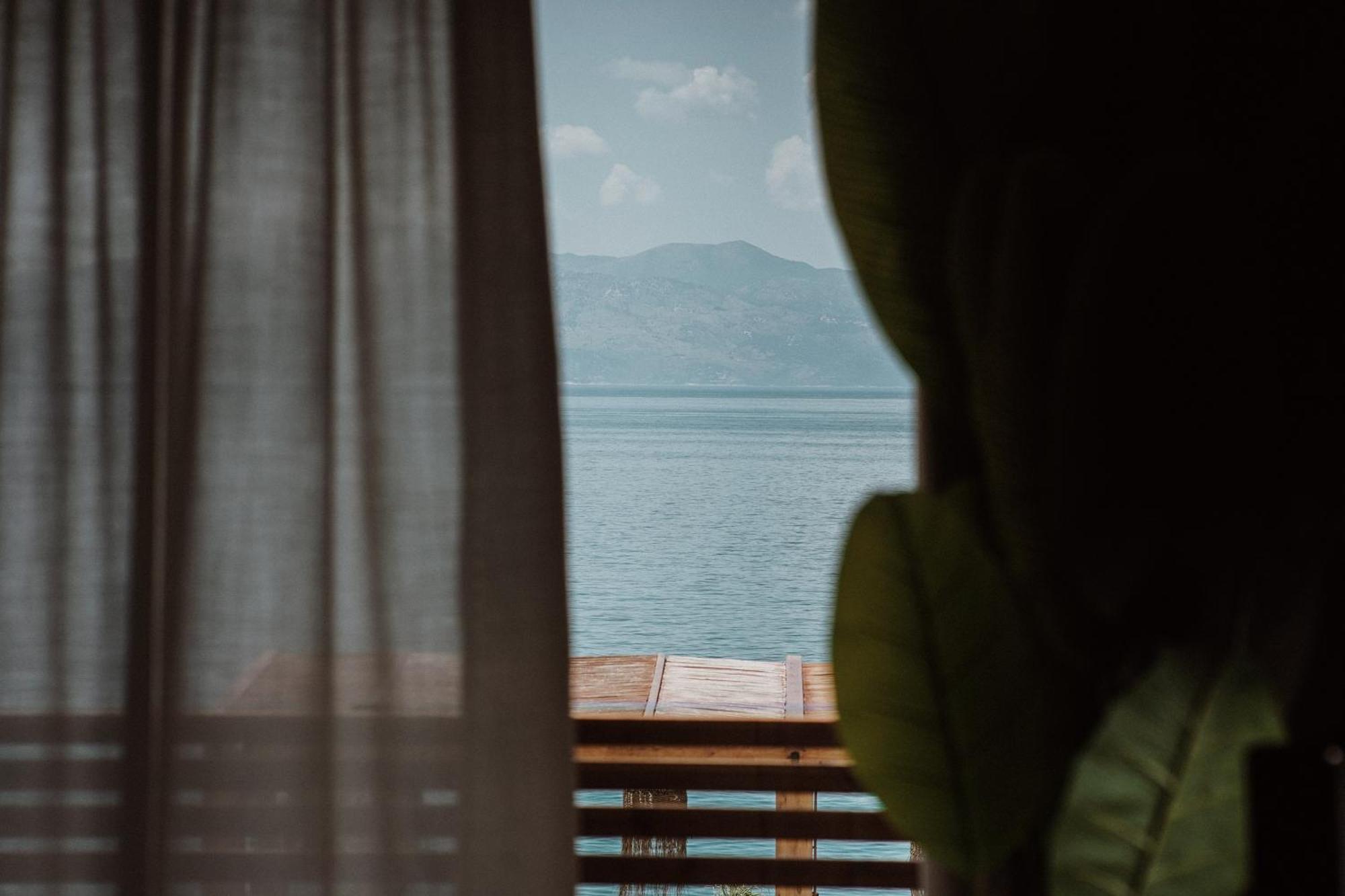 Lost Seaside Hotel Саранда Екстер'єр фото